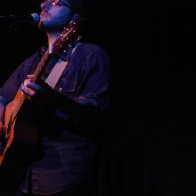 19139-Josh_acoustic_8