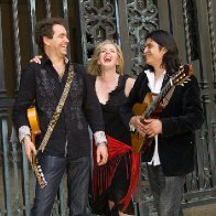 30109-Trio_laughing___