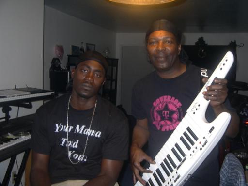 cool-t-the keyboard player